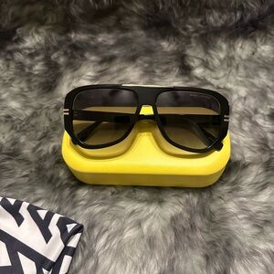 Marc Jacobs Sunglasses - Aviator Style